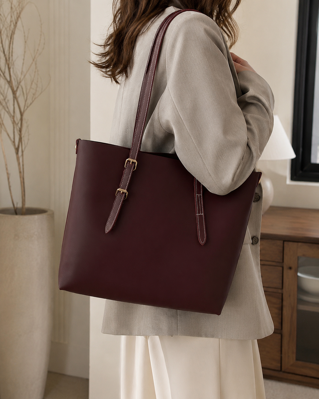 The Lavenza Classic Tote